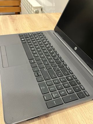 PORTATIL HP EN BUEN ESTADO