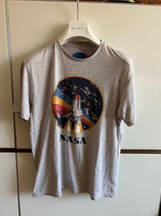 2 t shirt NASA