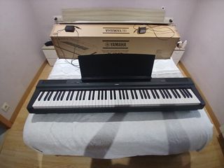 Piano Yamaha P-125B 