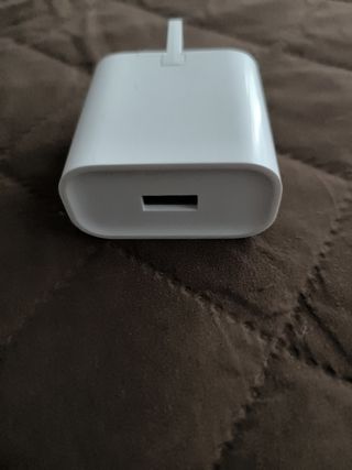 Cargador adaptador USB británico