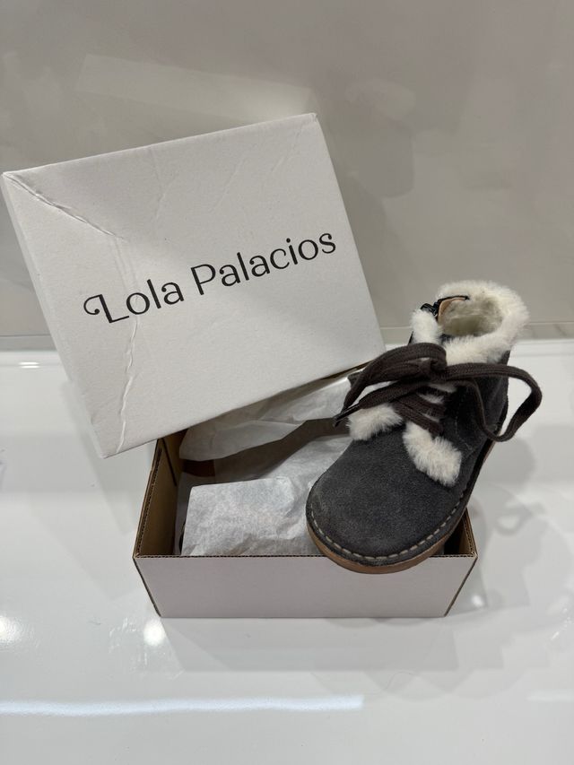 PRECIOSAS BOTAS LOLA PALACIOS TALLA 22
