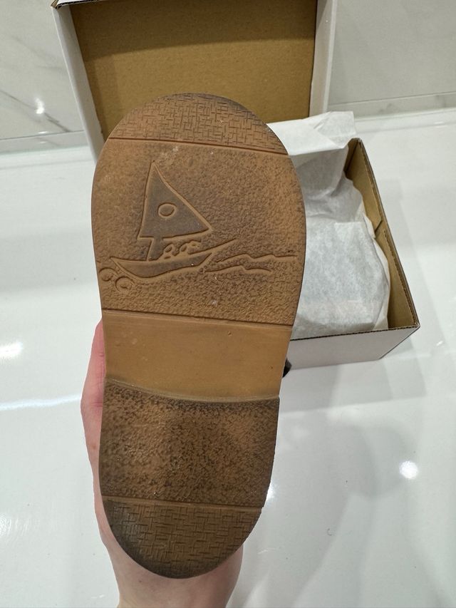 PRECIOSAS BOTAS LOLA PALACIOS TALLA 22