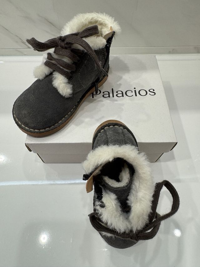 PRECIOSAS BOTAS LOLA PALACIOS TALLA 22