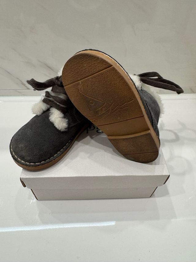 PRECIOSAS BOTAS LOLA PALACIOS TALLA 22