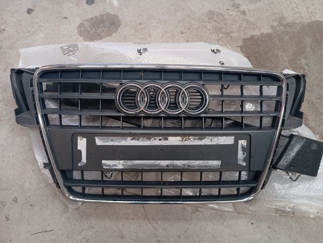 Parrilla Audi