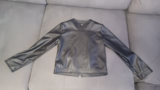 Cazadora polipiel Guess niña