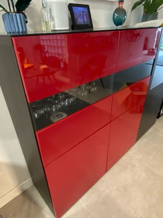 Puertas lacadas en rojo Ikea BESTA
