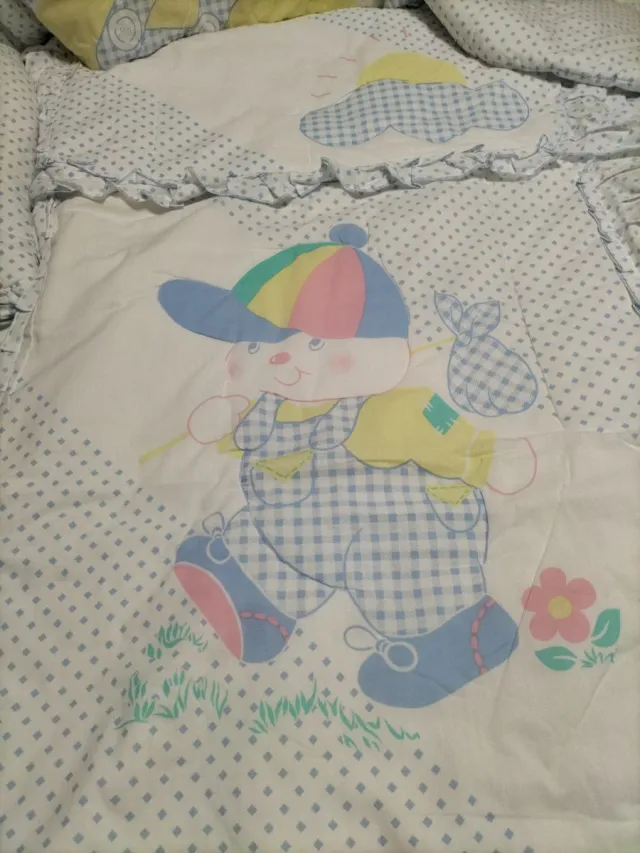 Edredón y protector cuna