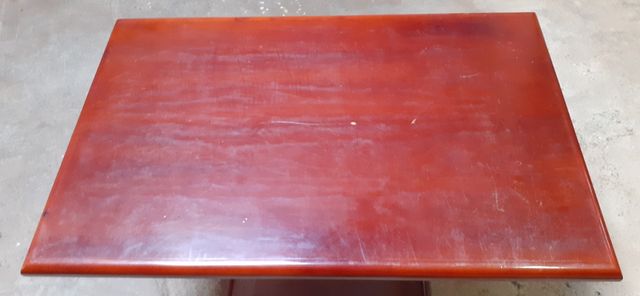 Mesa Comedor Pequeña de 100,5x65x71,5cm de Alto.