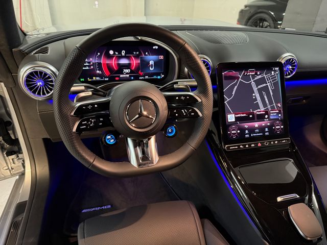 Mercedes-Benz SL43 AMG
