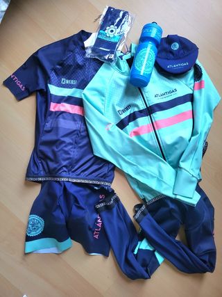 Conjunto ciclismo mujer Atlantigas