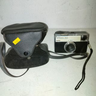 Camara de fotos Instamatic 133-X Kodak.