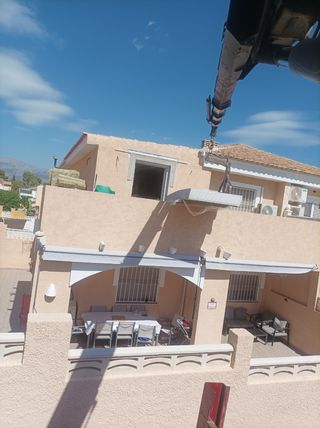 SERVICIOS DE CAMIÓN PLUMA