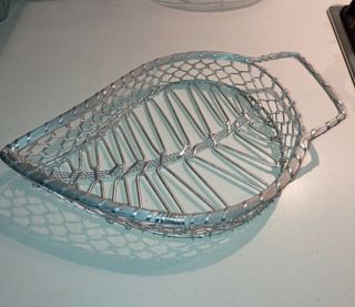 Cesto in metallo intrecciato per pane