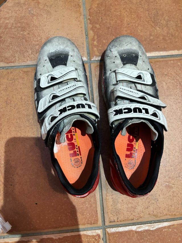 ZAPATILLA DE CICLISMO CARRETERA 