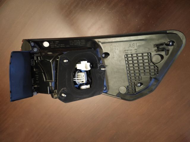 Piloto izq. Toyota Avensis 2015/2017 T27