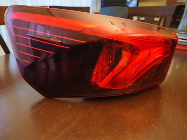 Piloto izq. Toyota Avensis 2015/2017 T27