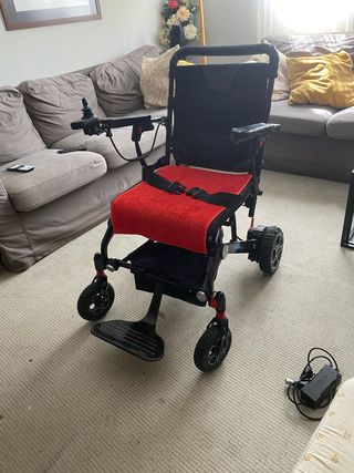 Silla de ruedas eléctrica 