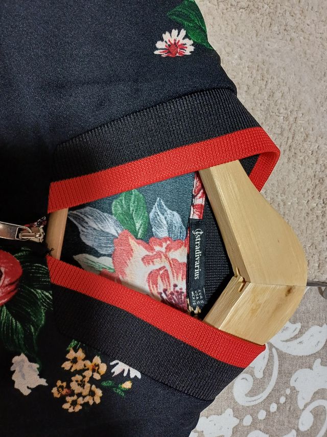 CHHAQUETA NUEVVA,SOLO PUESTA UNA VEZ.