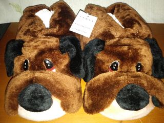 ZAPATILLAS DE ESTAR POR CASA DE PERRITOS