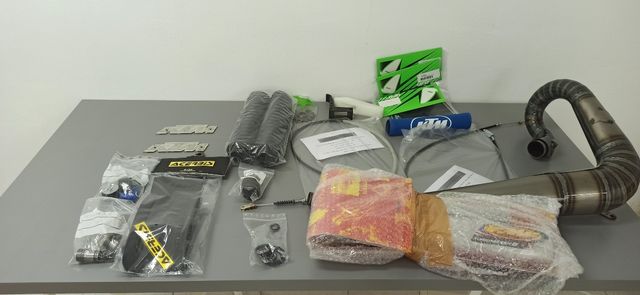 Kit accessori KTM anni 80, scarico, silenziatore..