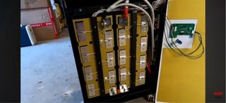 Bateria PRO  LIFEPO4 48v 15.3Kw