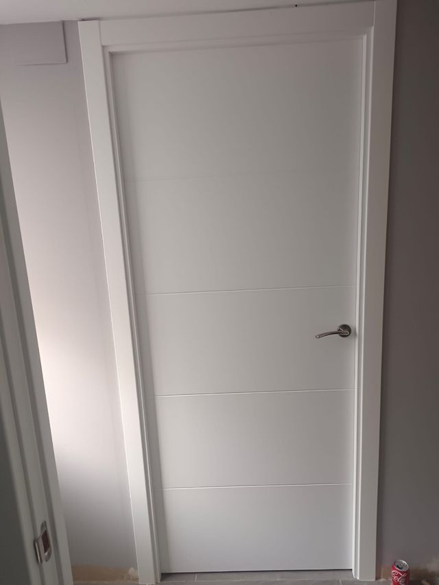 INSTALADOR DE PUERTAS ABATIBLES