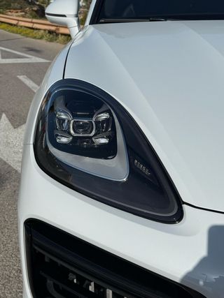 Porsche Cayenne Turbo S E-Hybrid Coupe 550cv
