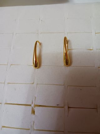 Pendientes chapados oro 24k.