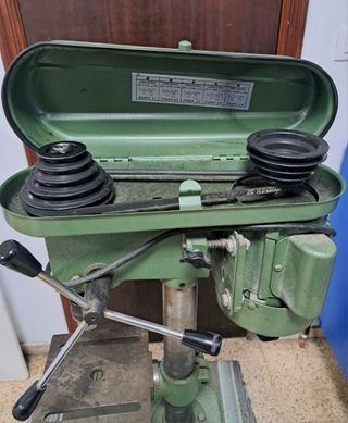 Taladro de columna 220V Monofasico