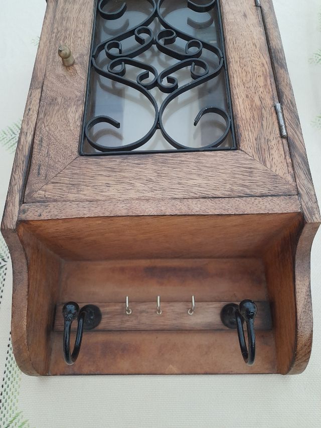 Armarito colgador de llaves