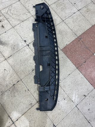placa protectora delantera Renault Kangoo II