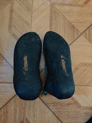 Pies de Gato 40 Simond Vertika