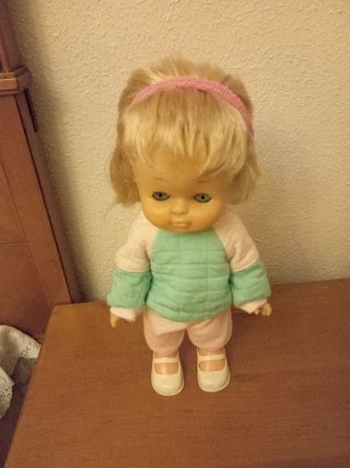 Muñeca antigua Nuri de FAMOSA  Rebajada a 8€