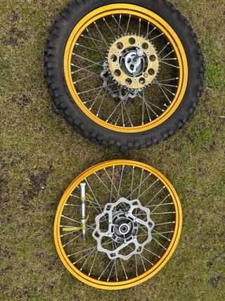 Llantas moto rieju 