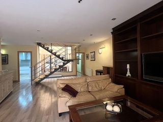 Casa adosada en venta en Passeig Maragall - Zona Estació en Gavà