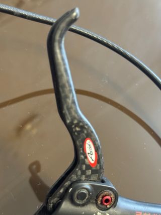 Frenos y manetas Avid Juice Ultimate Carbon 