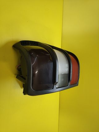 ✅PILOTO TRASERO DERECHO MITSUBISHI MONTERO 3/5p