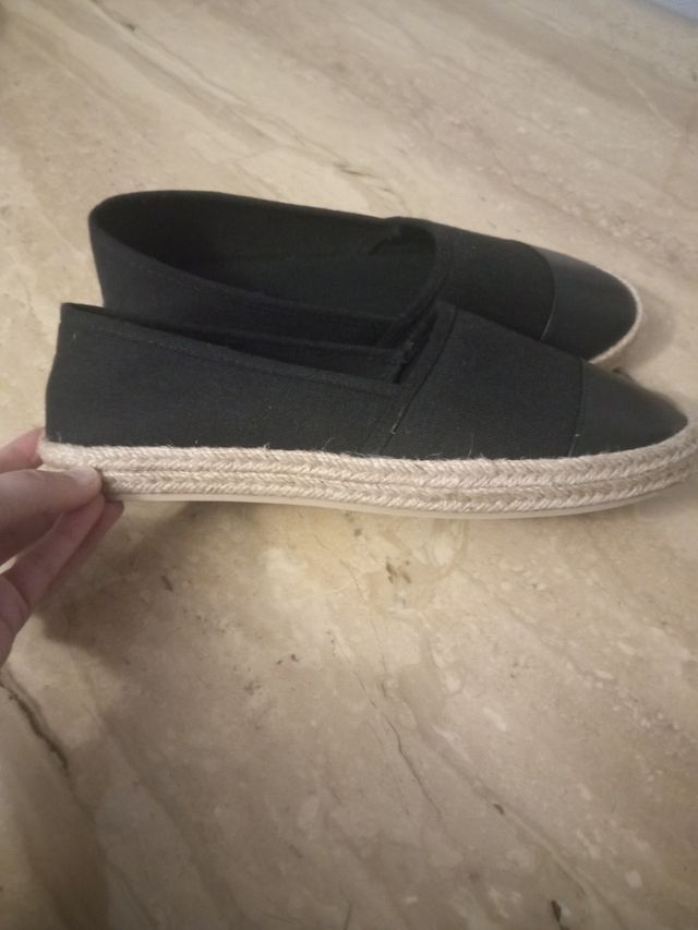 Alpargatas negras