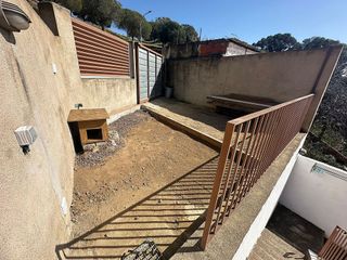 Casa adosada en venta en Singuerlín - Can Franquesa - Les Oliveres en Santa Coloma de Gramanet