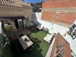 Casa adosada en venta en Singuerlín - Can Franquesa - Les Oliveres en Santa Coloma de Gramanet