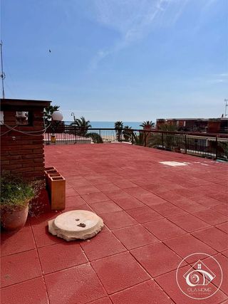 Ático en venta en Lluminetes en Castelldefels