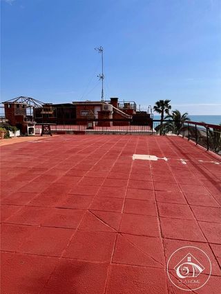 Ático en venta en Lluminetes en Castelldefels