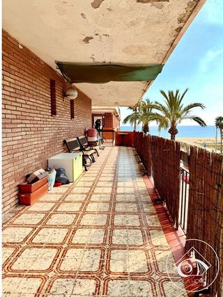 Ático en venta en Lluminetes en Castelldefels