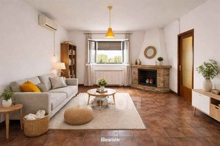 Chalet en venta en Gelida