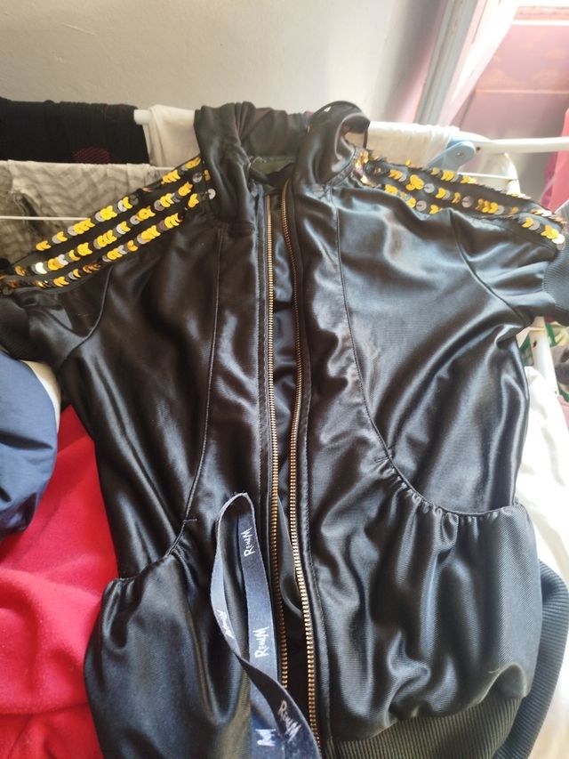 Chaqueta Adidas respect me