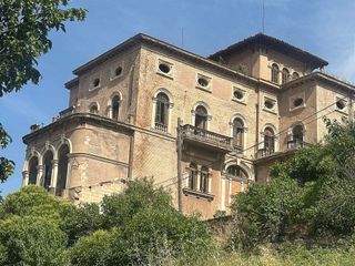 Chalet en venta en Fonts dels Capellans - Viladordis en Manresa