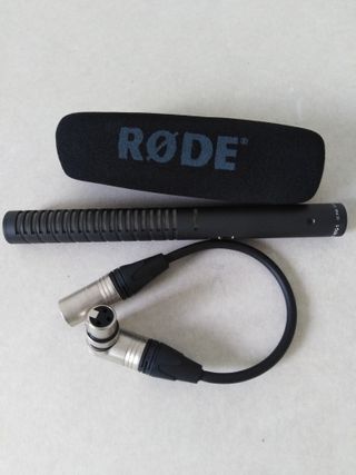 CAMARA DE VIDEO CON ACCESORIOS