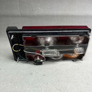 Piloto trasero izquierdo fiat 131
