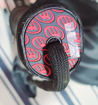 Bullpadel Vertex 03 con funda térmica